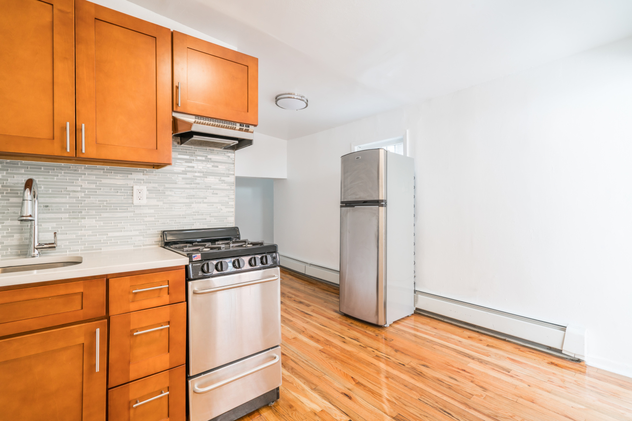 28 Jane Street, Unit 1 Manhattan, NY 10014 - Photo 5 of 7