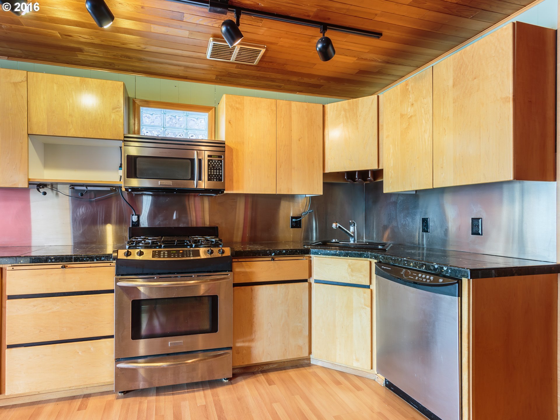 23906 Northwest St Helens Road, Unit L02 Portland, OR 97231 - Photo 7 of 12 Gallery Image 7