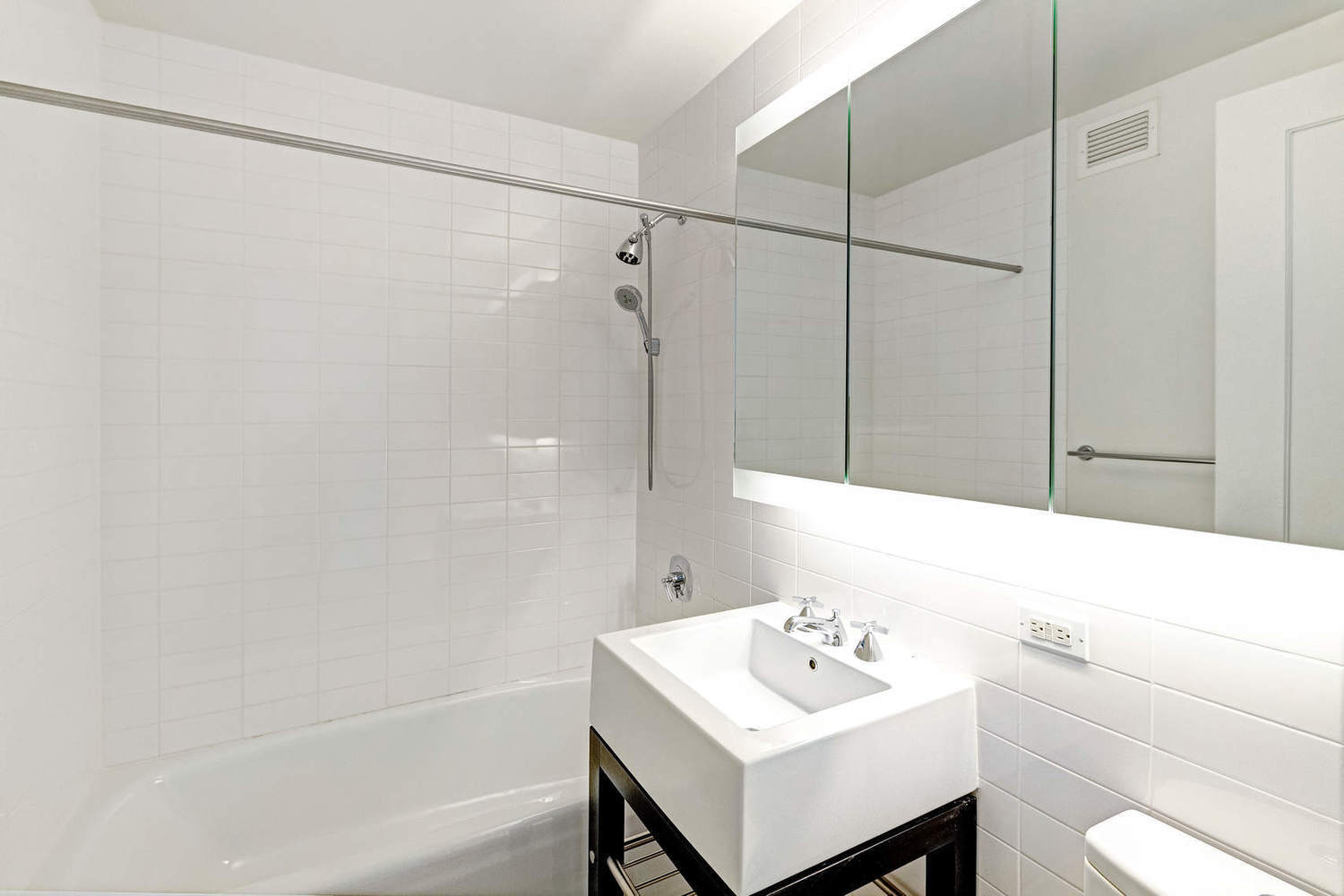 70 Little West Street, Unit 26B Manhattan, NY 10004 - Photo 9 of 13