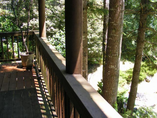 15586 Winriver Road Brookings, OR 97415 - Photo 15 of 16 Gallery Image 15