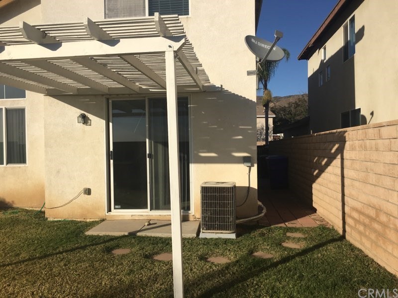 33021 Eagle Point Drive Yucaipa, CA 92399 - Photo 9 of 16