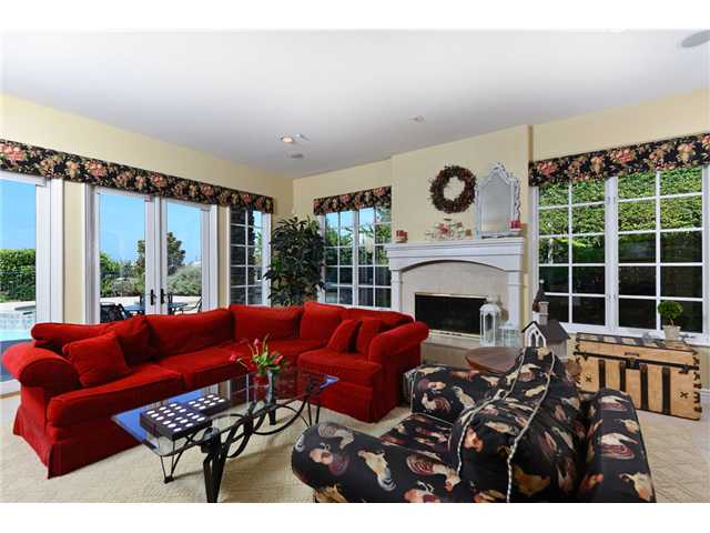 760 Requeza Street Encinitas, CA 92024 - Photo 6 of 18 Gallery Image 6