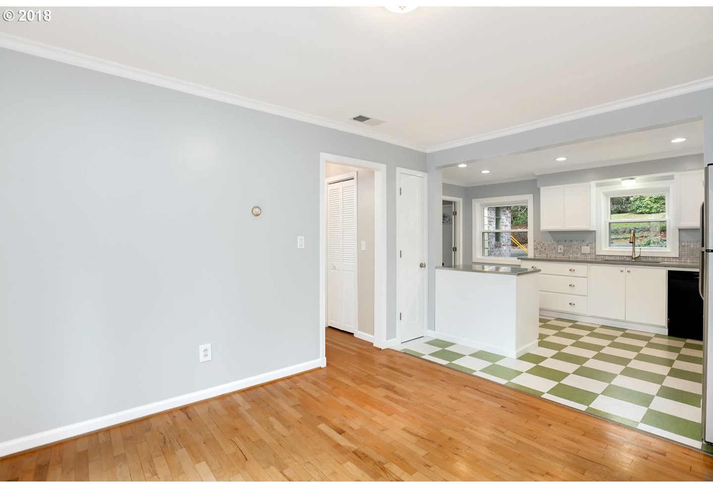 2246 Southwest Mitchell Street Portland, OR 97239 - Photo 20 of 32 Gallery Image 20