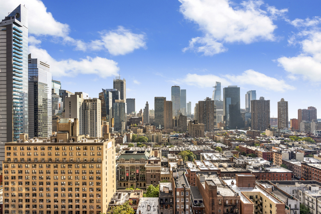 350 West 50th Street, Unit 22C Manhattan, NY 10019 - Photo 12 of 13