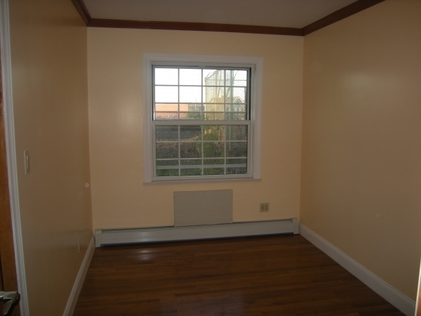 39-20 59th Street, Unit 2 Queens, NY 11377 - Photo 4 of 5