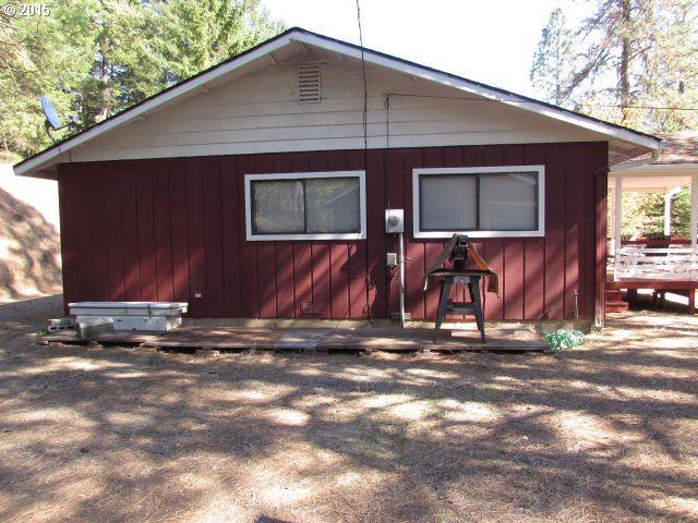 4058 South Myrtle Road Myrtle Creek, OR 97457 - Photo 3 of 16 Gallery Image 3