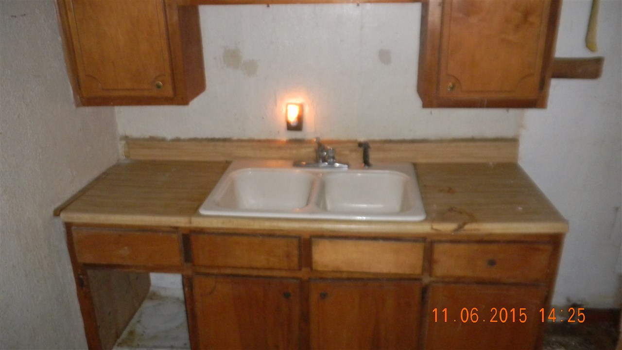 1692 Riverside Boulevard Memphis, TN 38109 - Photo 7 of 25 Gallery Image 7