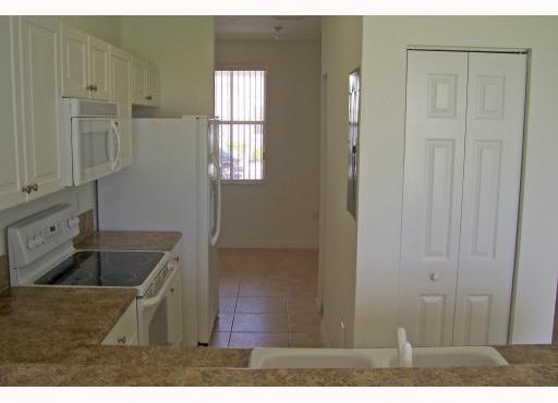 230 Southeast 29th Avenue, Unit 4 Homestead, FL 33033 - Photo 4 of 16