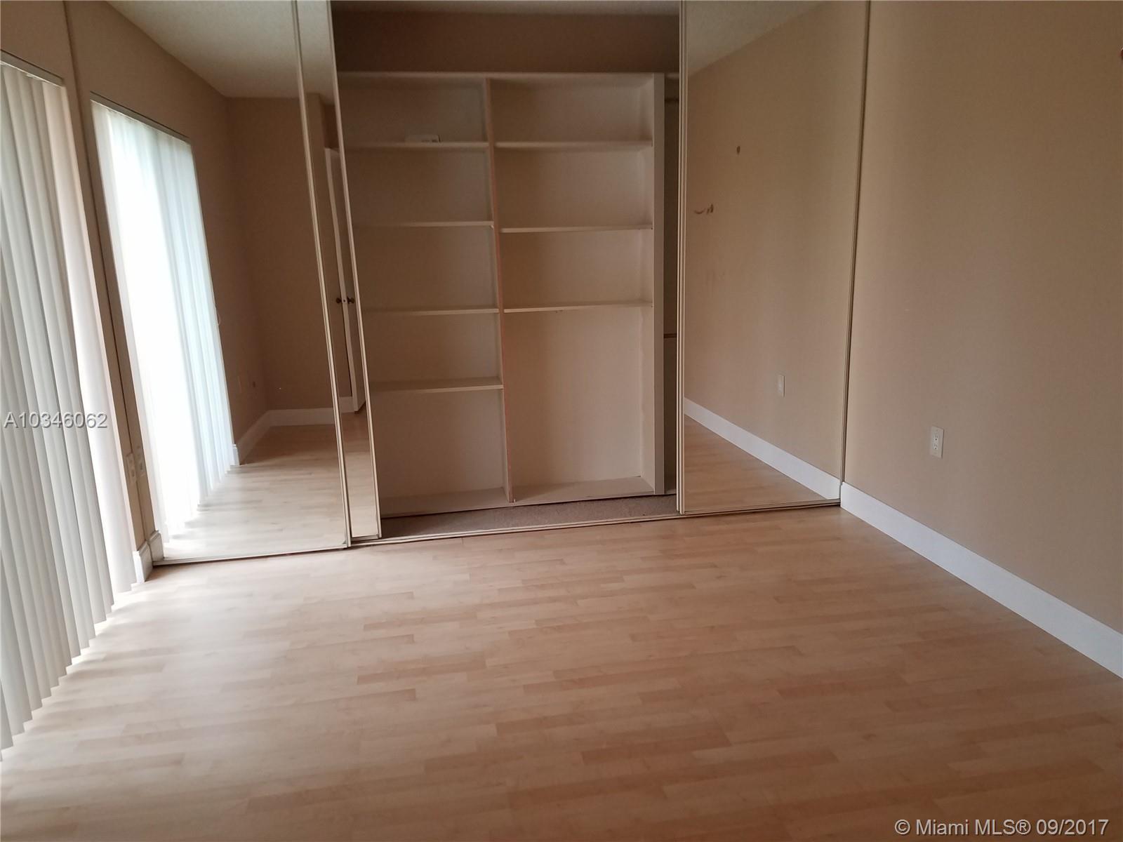 814 Blue Ridge Circle, Unit 814 West Palm Beach, FL 33409 - Photo 7 of 8