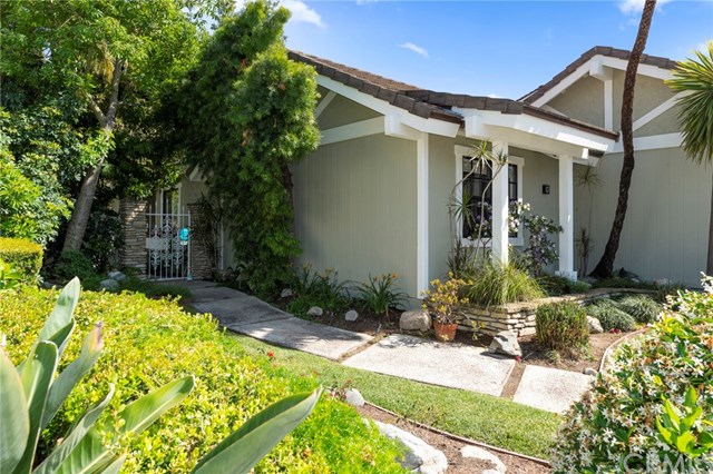 14 Woodfall Irvine, CA 92604 - Photo 2 of 17