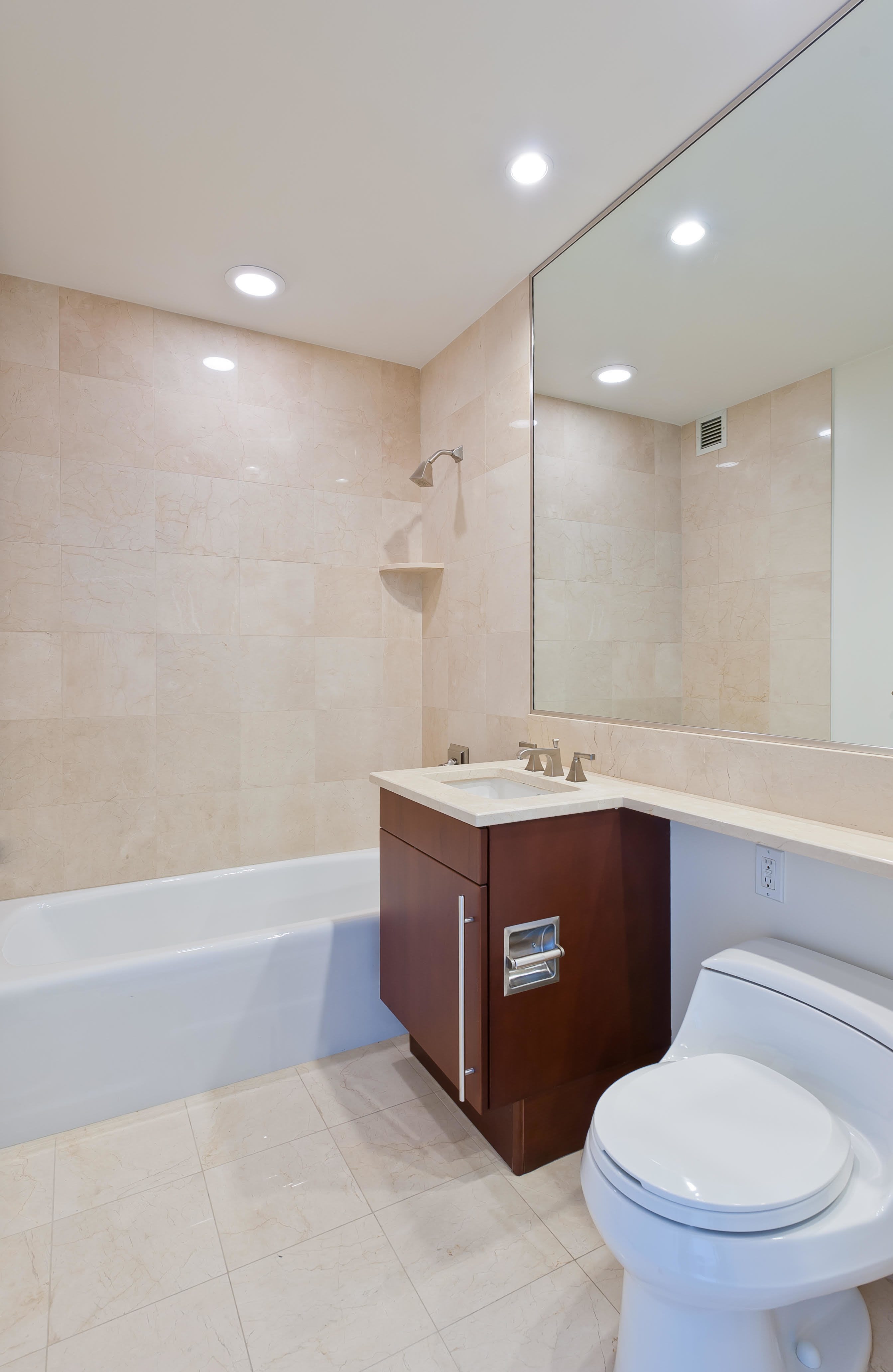 240 Riverside Boulevard, Unit 10A Manhattan, NY 10069 - Photo 11 of 14