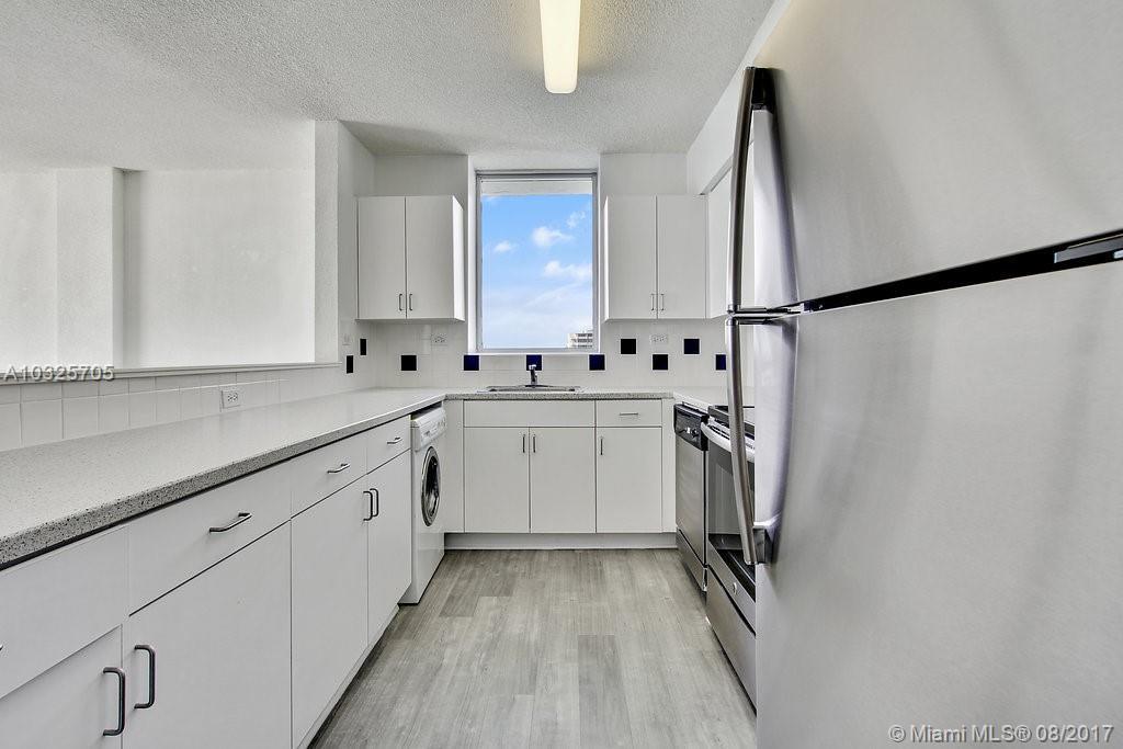 1500 Bay Road, Unit N1419 Miami Beach, FL 33139 - Photo 13 of 35