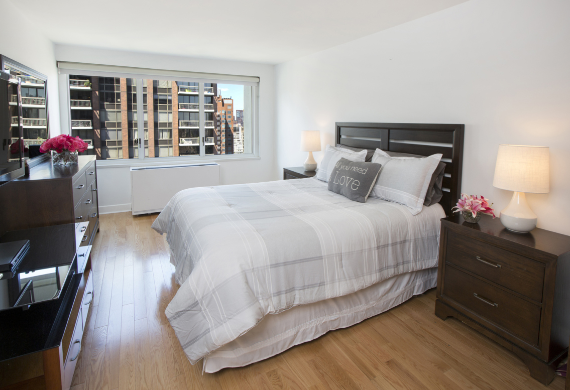 300 East 59th Street, Unit 2604 Manhattan, NY 10022 - Photo 5 of 13