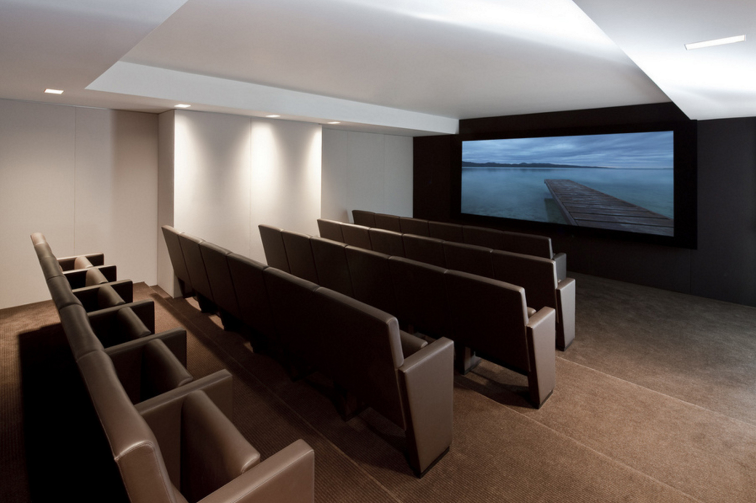 400 East 67th Street, Unit 11F Manhattan, NY 10065 - Photo 9 of 12