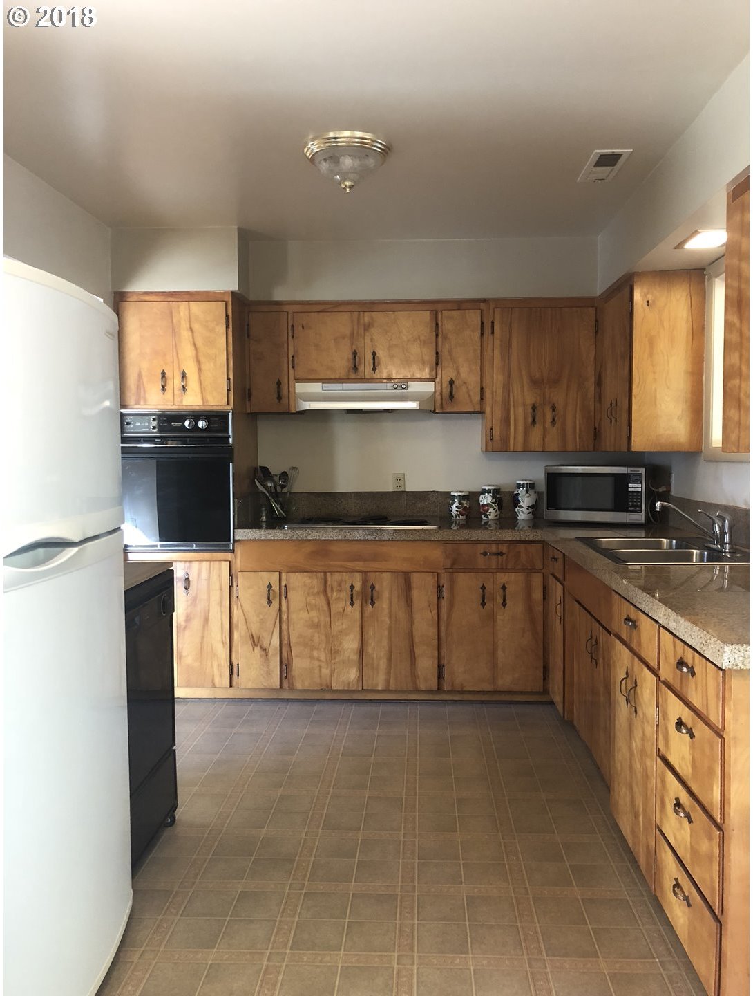 340 Harbor Drive Riddle, OR 97469 - Photo 17 of 29