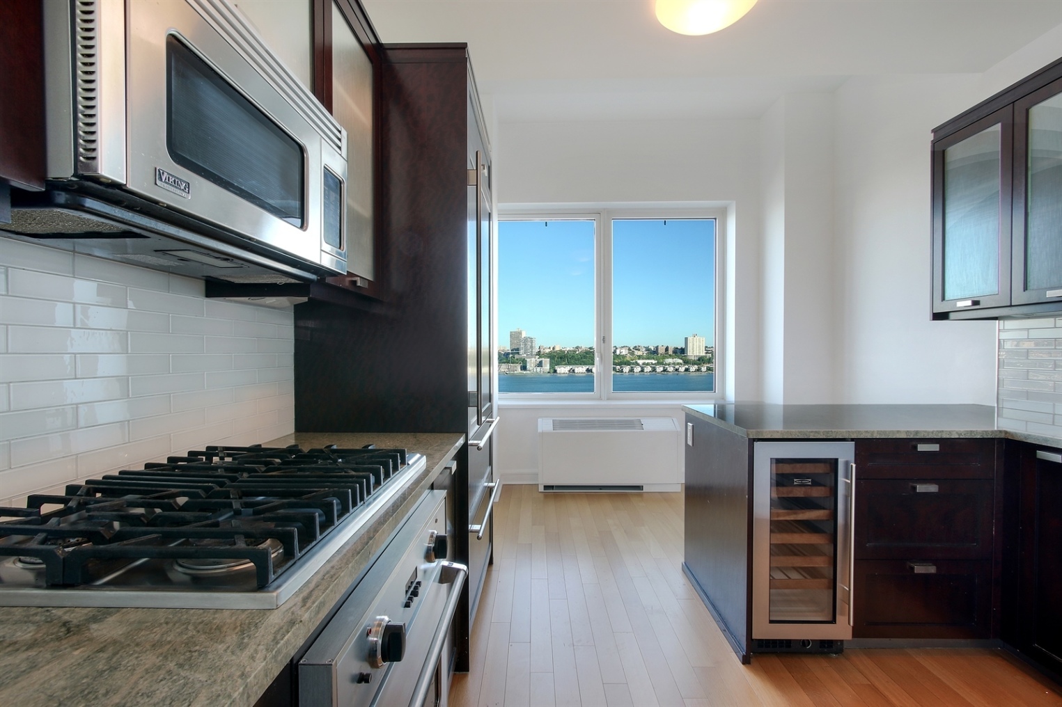 80 Riverside Boulevard, Unit 19D Manhattan, NY 10069 - Photo 2 of 7