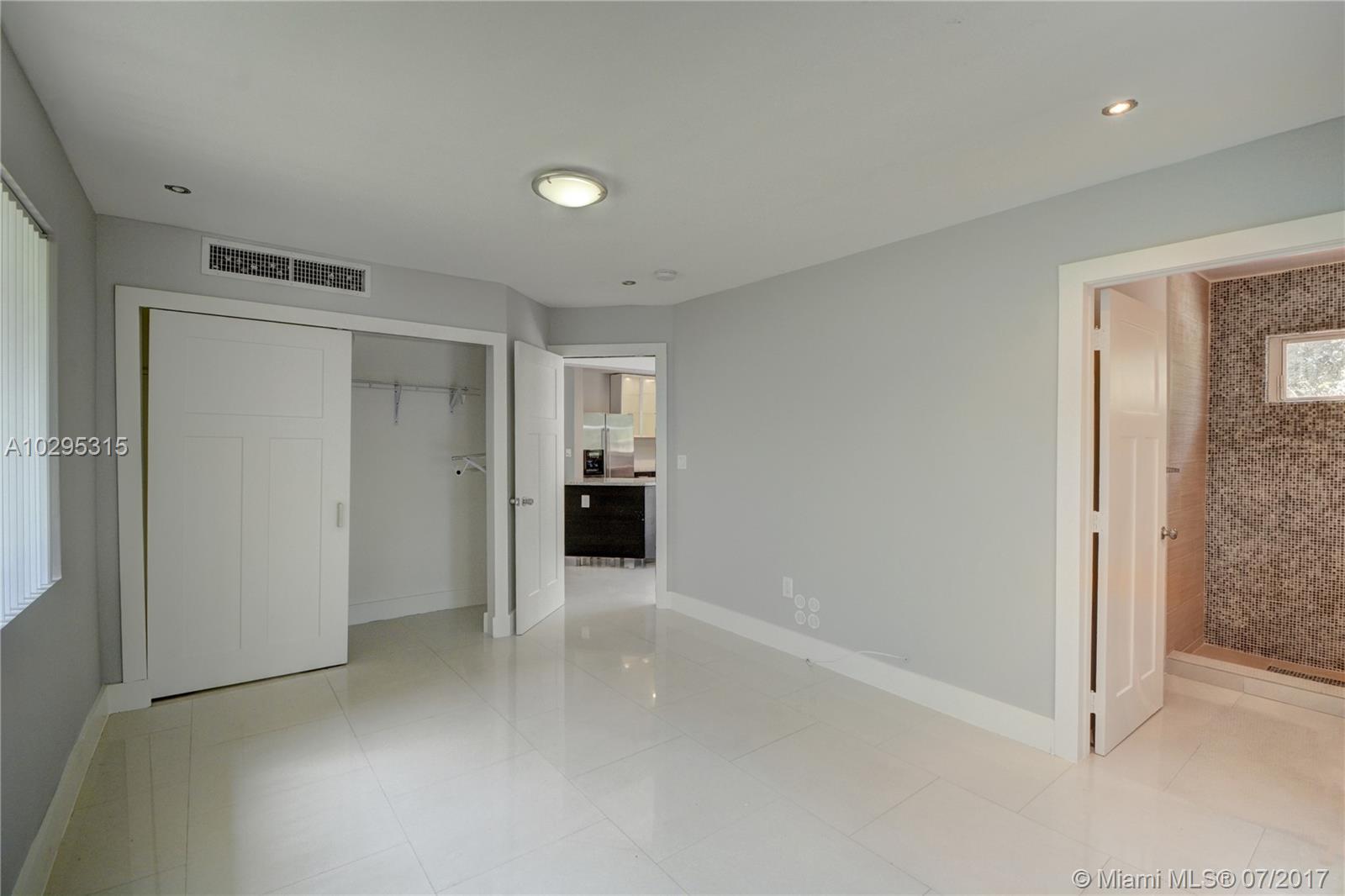 4036 Southwest 5th Street Plantation, FL 33317 - Photo 15 of 28