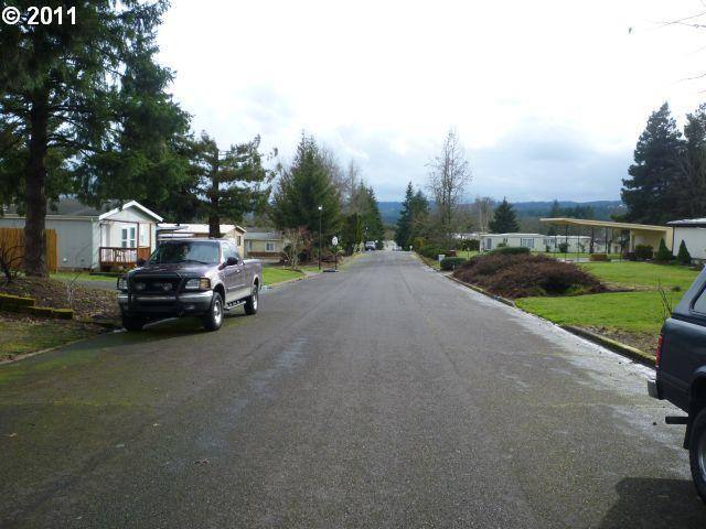 9188 Southwest Line Drive Cornelius, OR 97113 - Photo 2 of 16