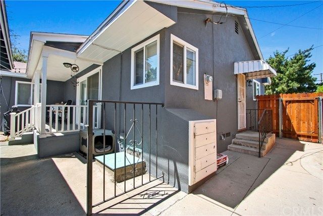 $645,000 | 420 East Roosevelt Road, Long Beach, CA 90807