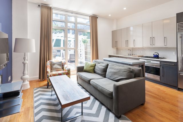 $820,000 | 90 North 5th Street, Unit 1C | Williamsburg