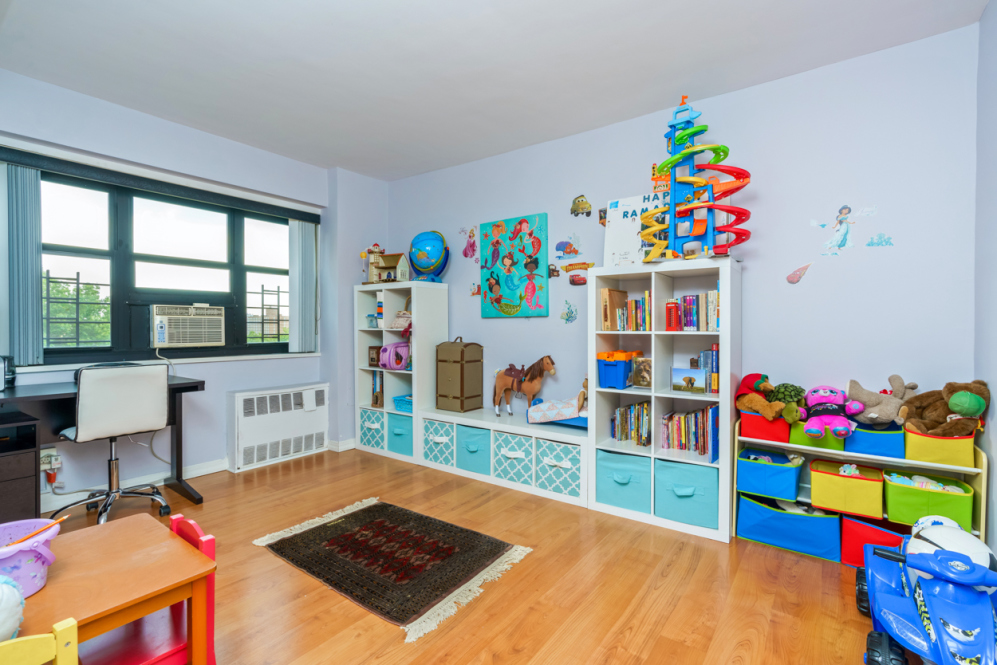 33-68 21st Street, Unit 8C Queens, NY 11106 - Photo 10 of 13