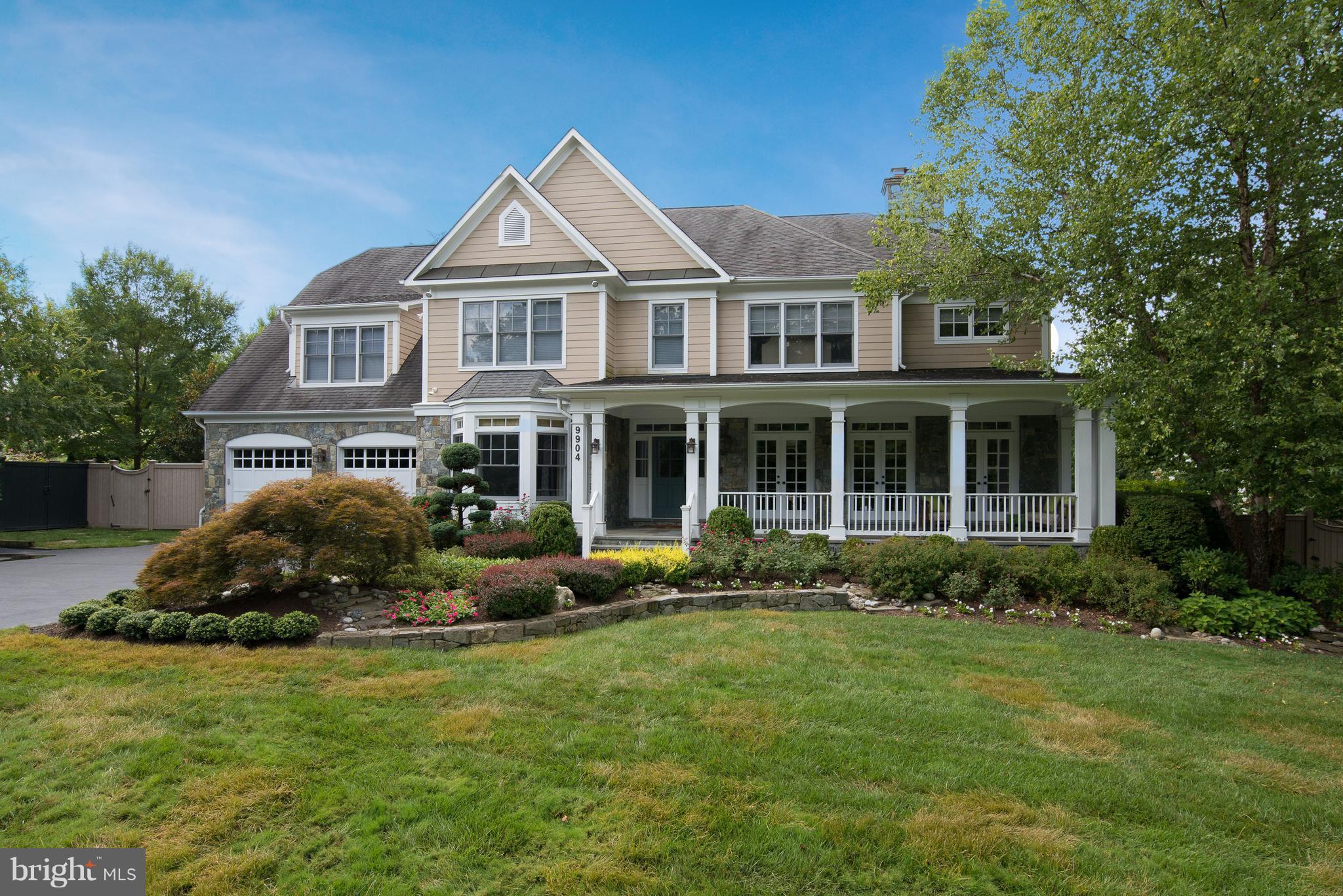 9904 Woodford Road Potomac, MD 20854 - Photo 2 of 30