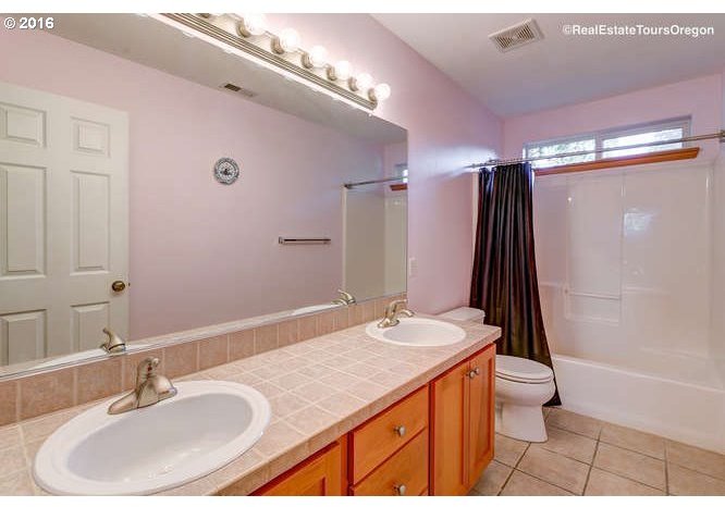 11940 Northwest Tyler Court Portland, OR 97229 - Photo 18 of 29
