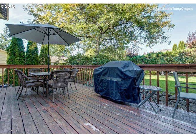 7068 Southwest Windemere Loop Portland, OR 97225 - Photo 27 of 28 Gallery Image 27