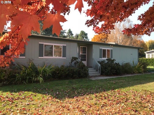 3085 Wyeast Road Hood River, OR 97031 - Photo 3 of 3