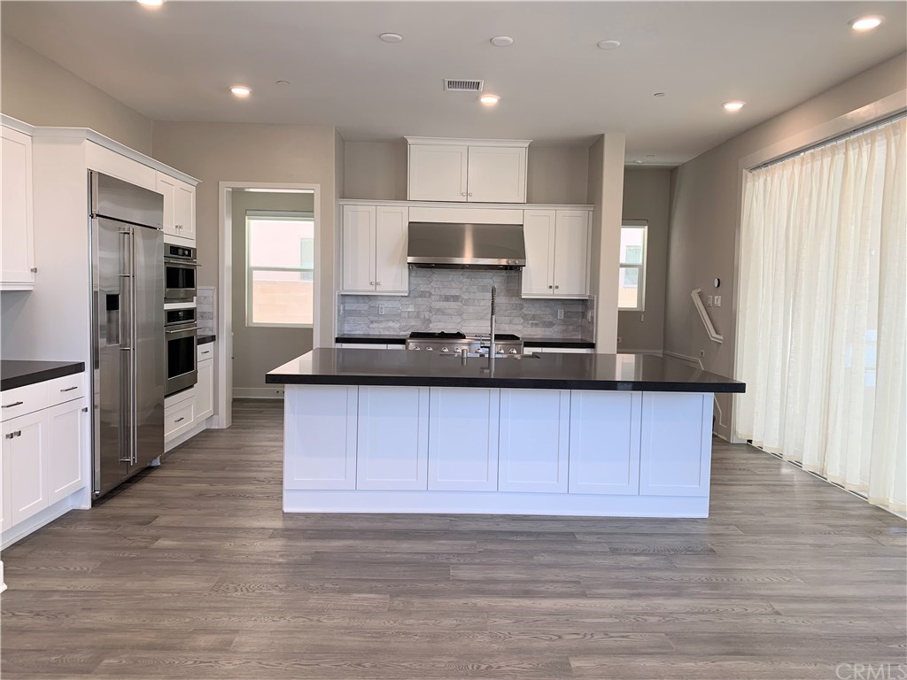 121 Pastel Irvine, CA 92618 - Photo 6 of 23