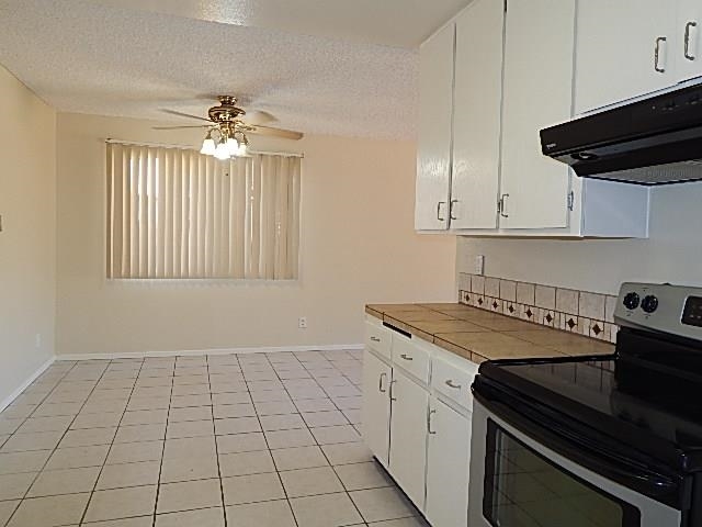 8741 Rhodes Court Santee, CA 92071 - Photo 7 of 23 Gallery Image 7