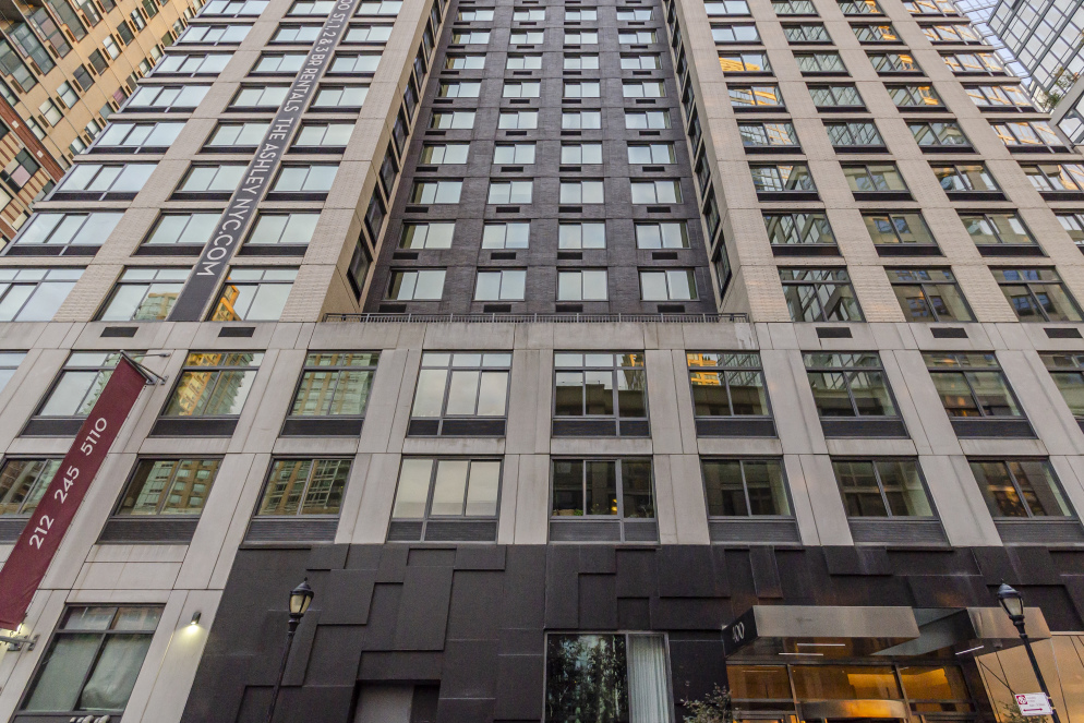 The Ashley 400 W 63rd St, Manhattan, NY 10069 - Photo 2 of 3