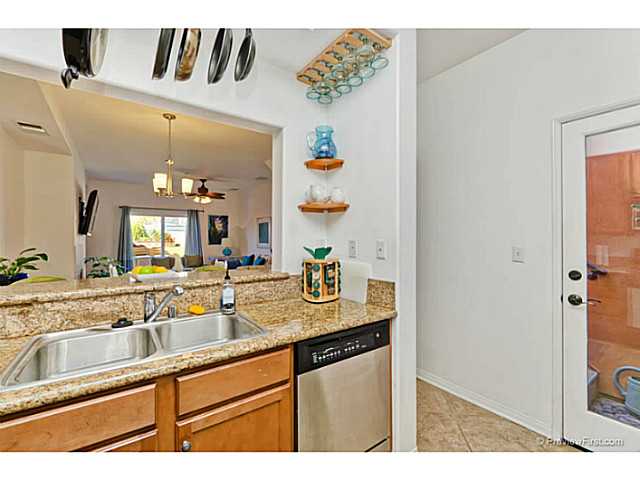 366 Forward Street, Unit E La Jolla, CA 92037 - Photo 10 of 23