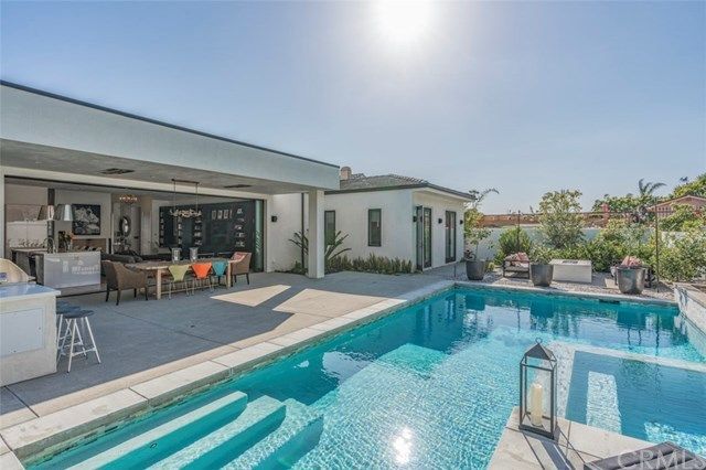 $3,900,000 | 925 Sandcastle Drive, Corona del Mar, CA 92625