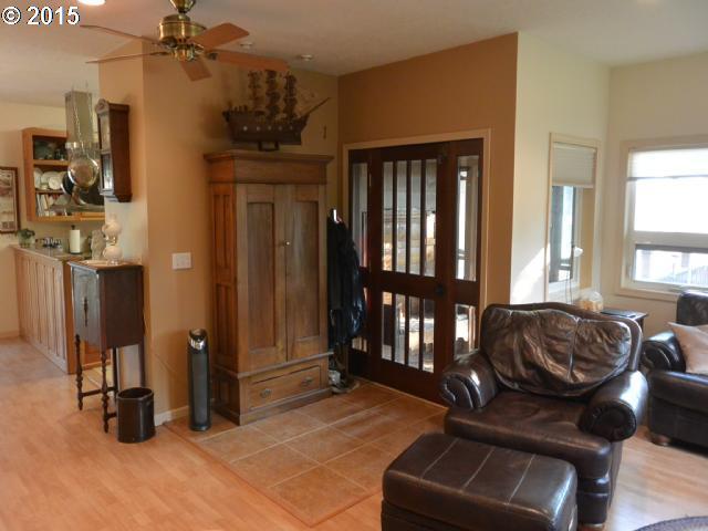 302 Oak Flat Road Goldendale, WA 98620 - Photo 4 of 16 Gallery Image 4