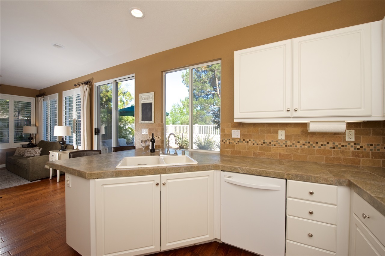 1034 Cottage Way Encinitas, CA 92024 - Photo 14 of 25 Gallery Image 14
