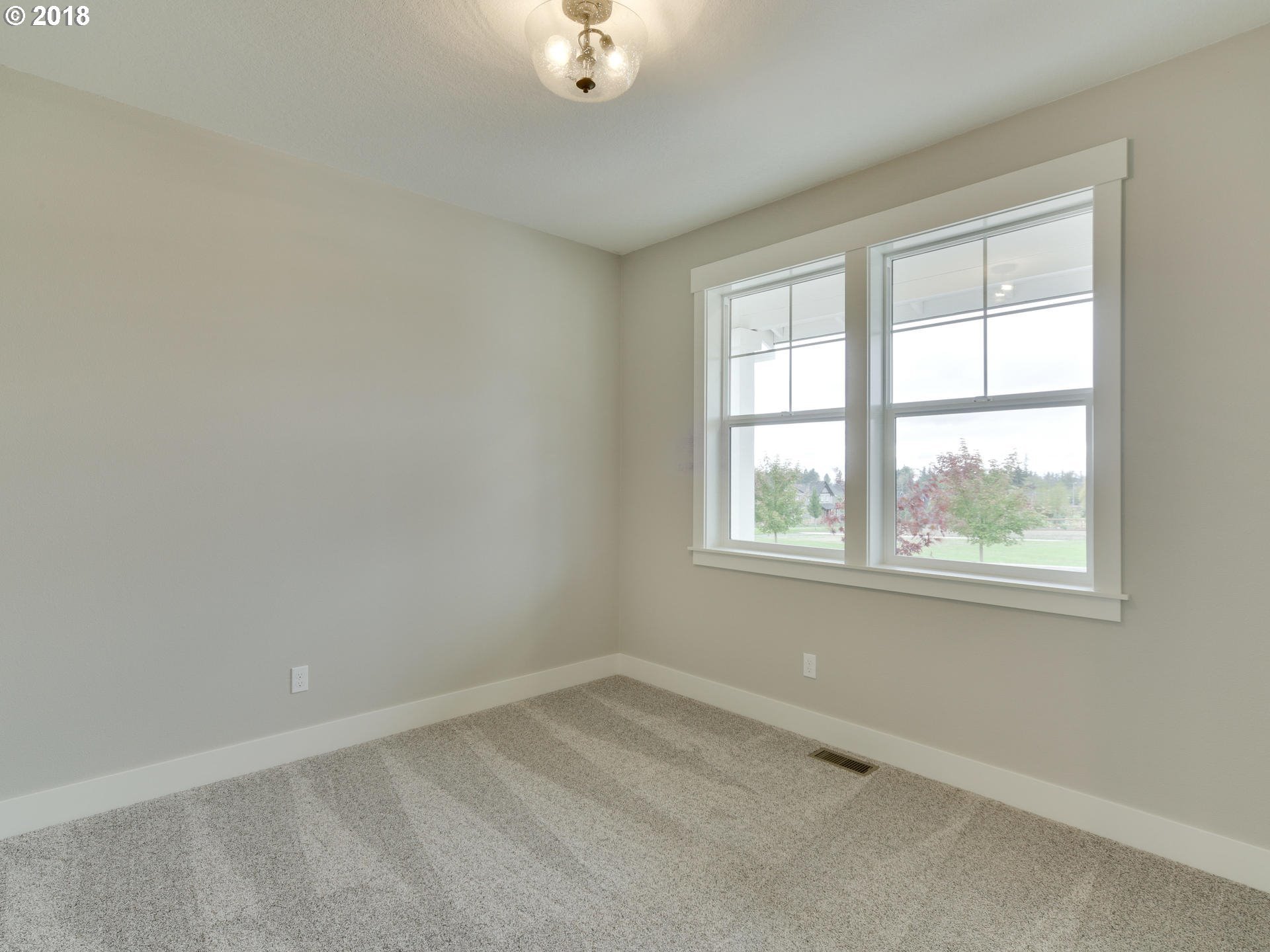 38308 Sequoia Street Sandy, OR 97055 - Photo 6 of 32 Gallery Image 6