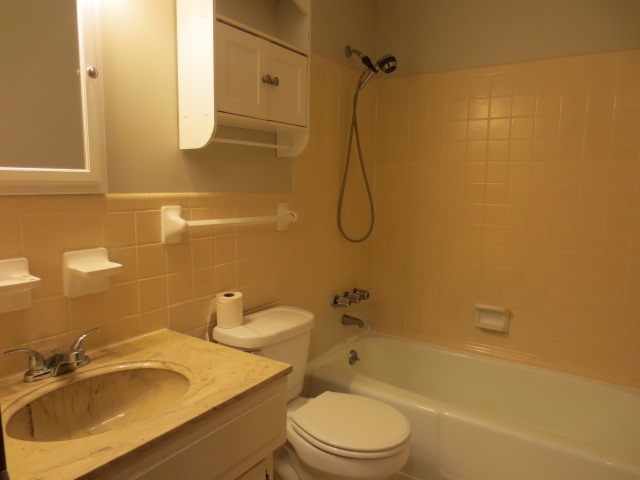 6373 Bardstown Road Bartlett, TN 38134 - Photo 4 of 16