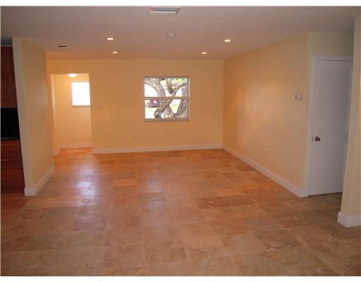 8020 Southwest 13th Terrace Miami, FL 33144 - Photo 11 of 14