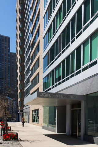 The View 46 Center Blvd, Queens, NY 11109 - Photo 1 of 5