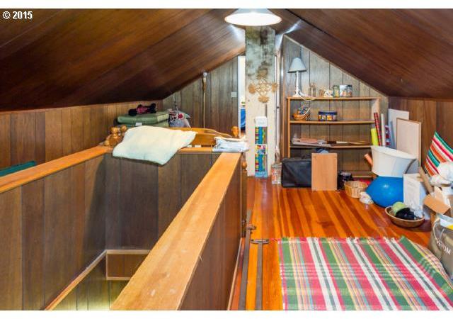 31315 Northeast Wand Road Troutdale, OR 97060 - Photo 12 of 16 Gallery Image 12