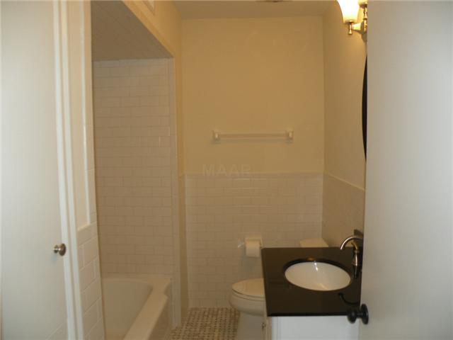 4881 Barfield Road Memphis, TN 38117 - Photo 10 of 12