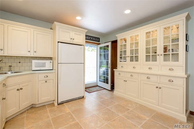 1 Ridge Road Bayville, NY 11709 - Photo 6 of 12