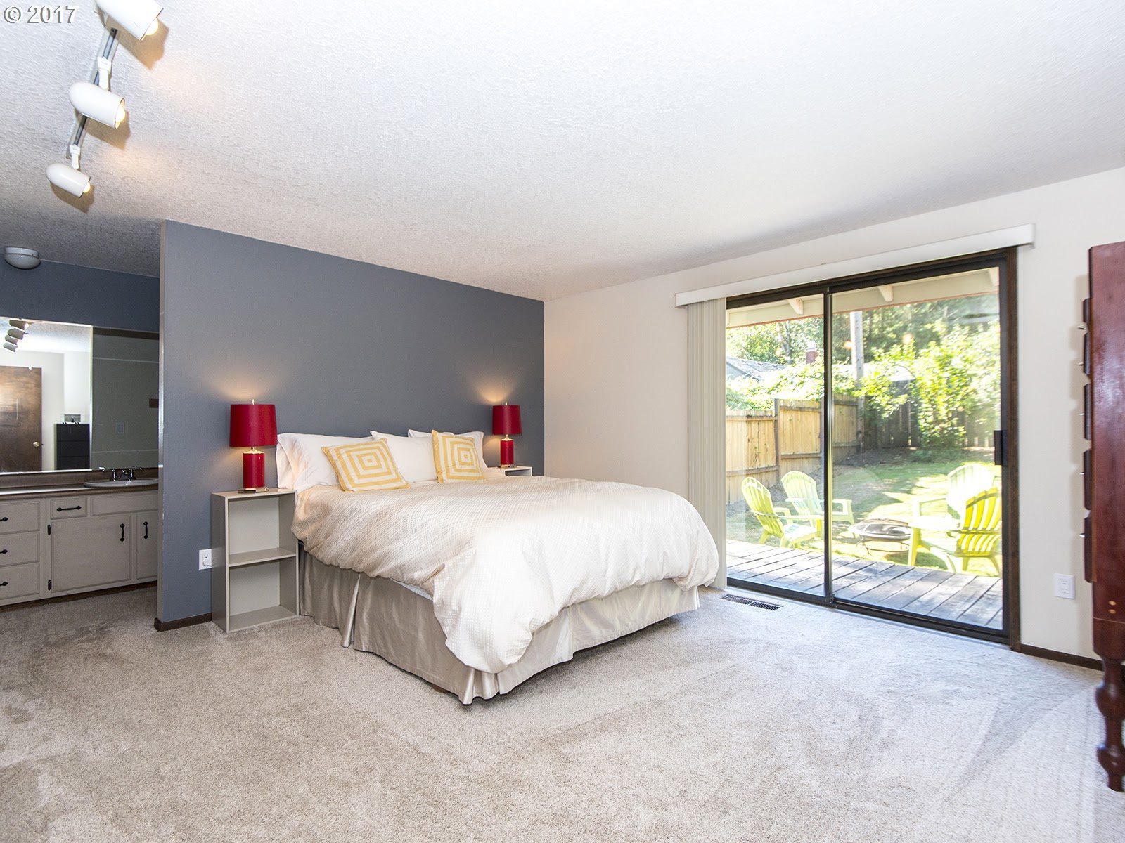 6130 Southwest Multnomah Boulevard Portland, OR 97219 - Photo 9 of 21 Gallery Image 9