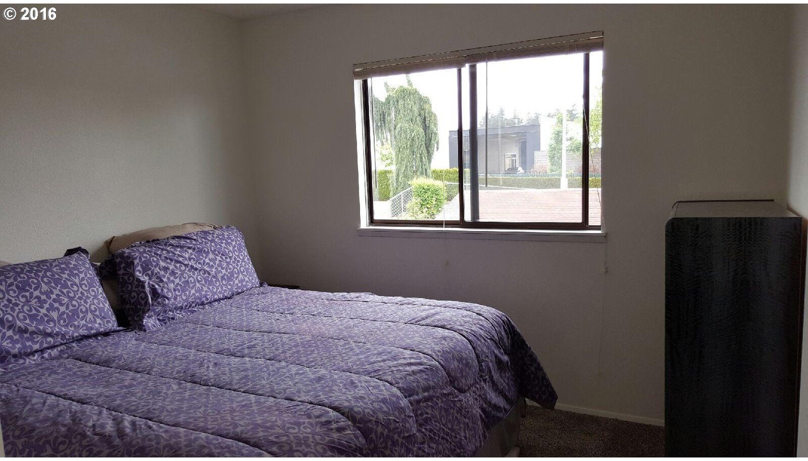 12510 Southeast Stark Street Portland, OR 97233 - Photo 20 of 20
