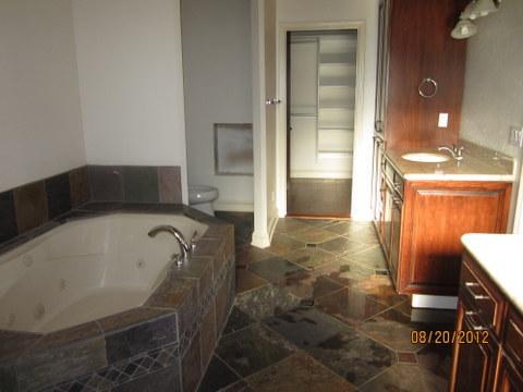 10107 West Lilac Road Escondido, CA 92026 - Photo 8 of 25 Gallery Image 8