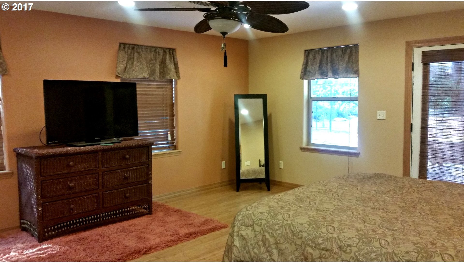 411 Snowberry Road Roseburg, OR 97471 - Photo 8 of 32
