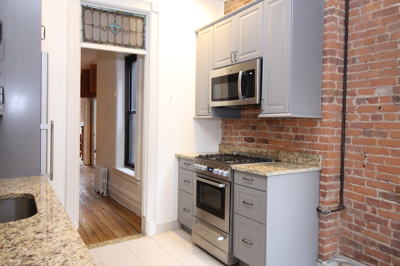 514 East 82nd Street, Unit 5E Manhattan, NY 10028 - Photo 2 of 14