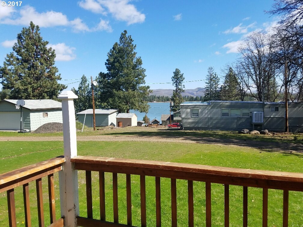 215 South Oak Road Tygh Valley, OR 97063 - Photo 6 of 15 Gallery Image 6