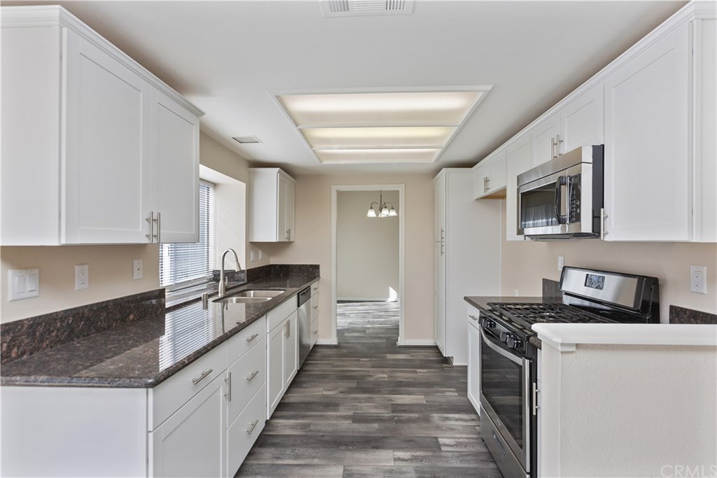 30470 Bayport Lane Menifee, CA 92584 - Photo 8 of 21